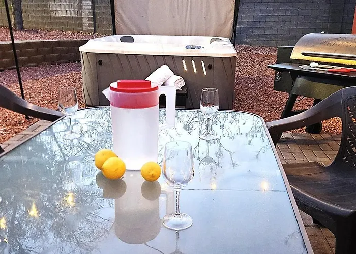 Holiday home Hot Tub-boat Parking-sups-fire Pit-ping Pong-wd-coffee Bar