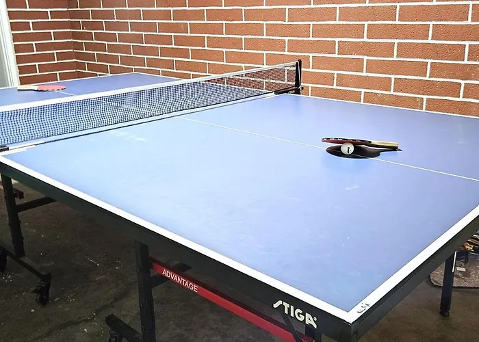 Holiday home Hot Tub-boat Parking-sups-fire Pit-ping Pong-wd-coffee Bar Page