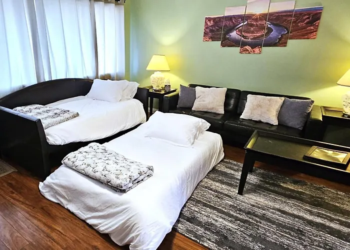 Hot Tub-boat Parking-sups-fire Pit-ping Pong-wd-coffee Bar * Page